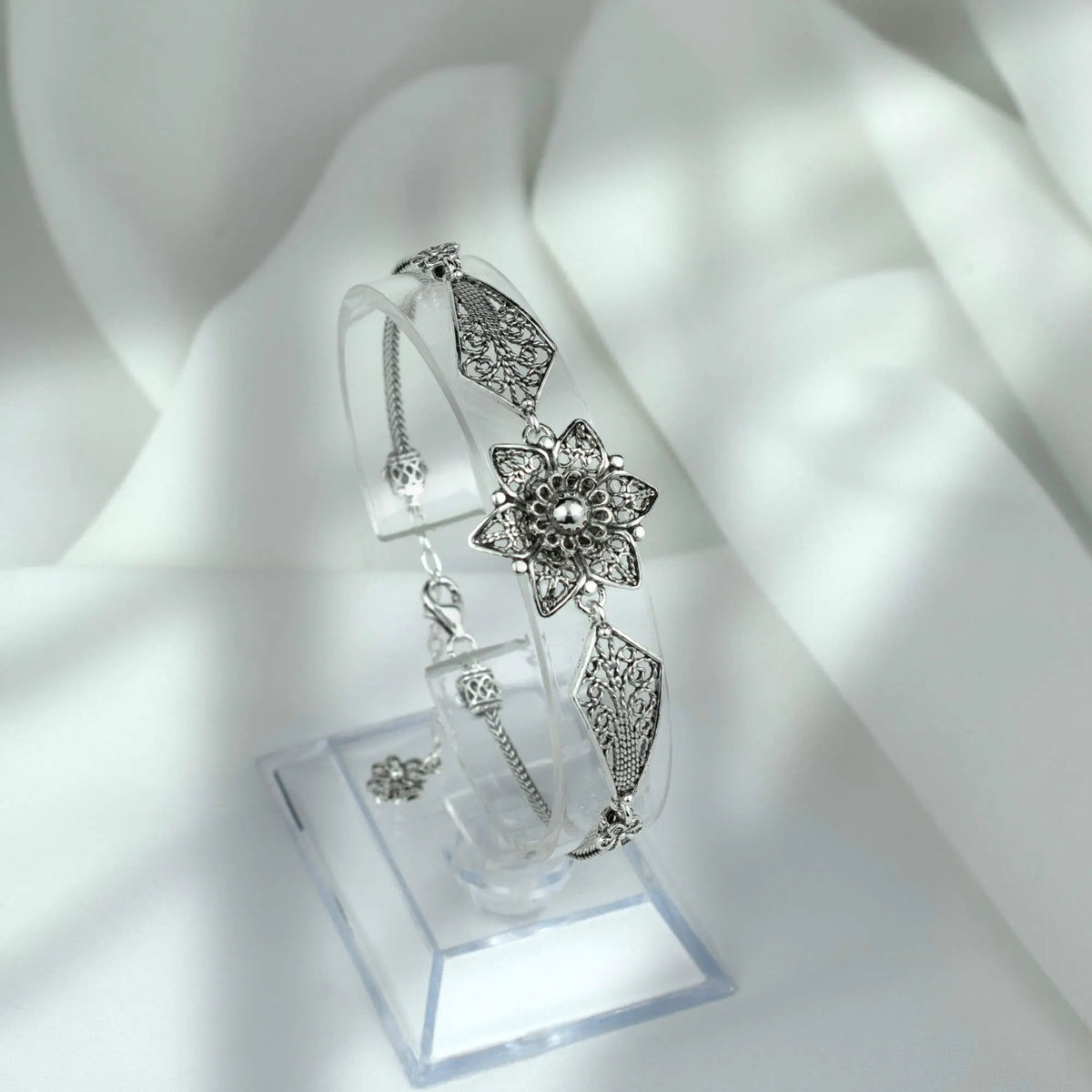 lily flower bracelet FILIGRANIST Reverie Filigree Lily Flower Link Bracelet
